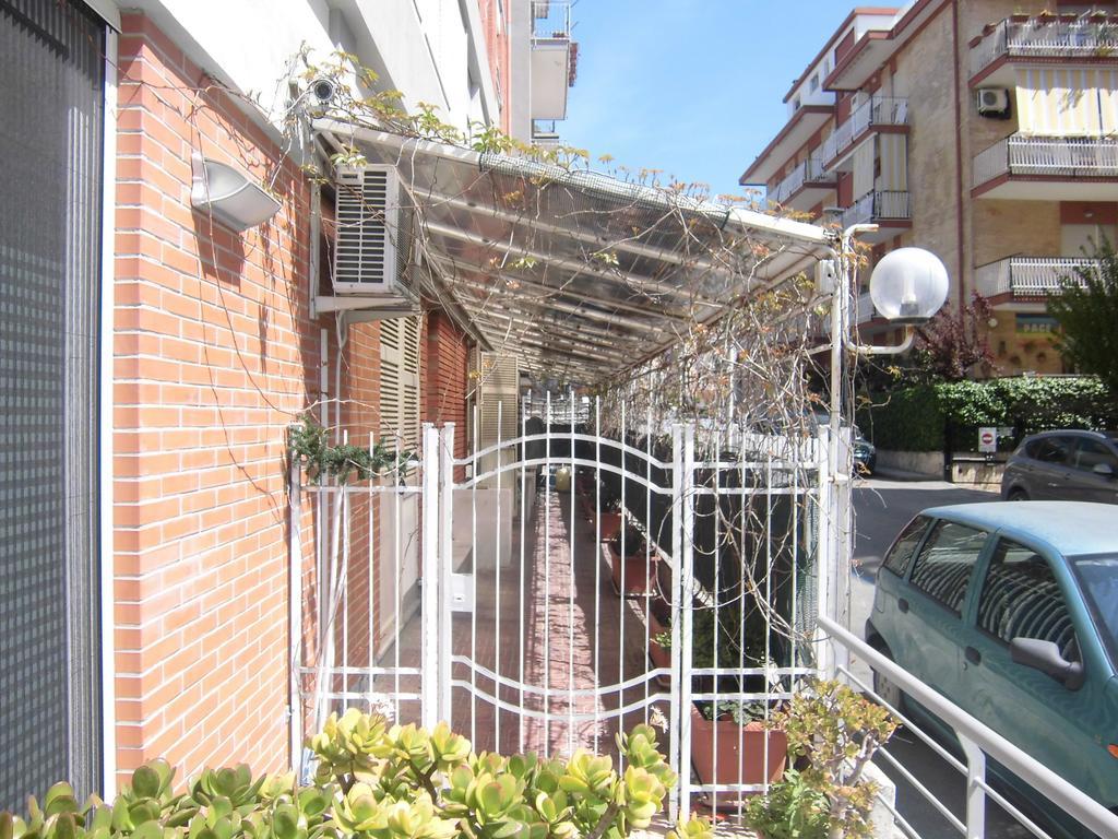 Rock Garden Bed and Breakfast Gaeta Exteriör bild
